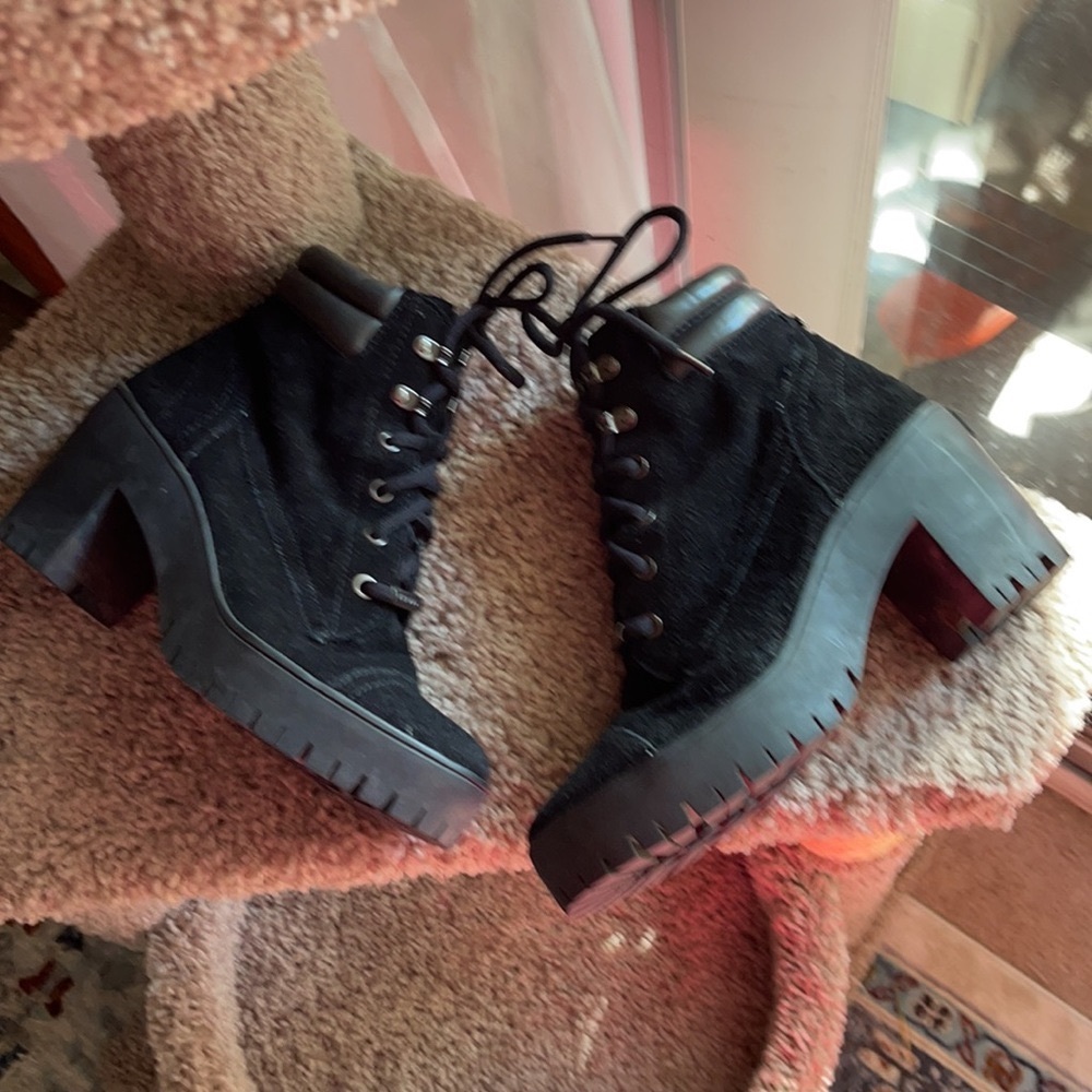 Donna Karan DKNY Lace Up Black Booties